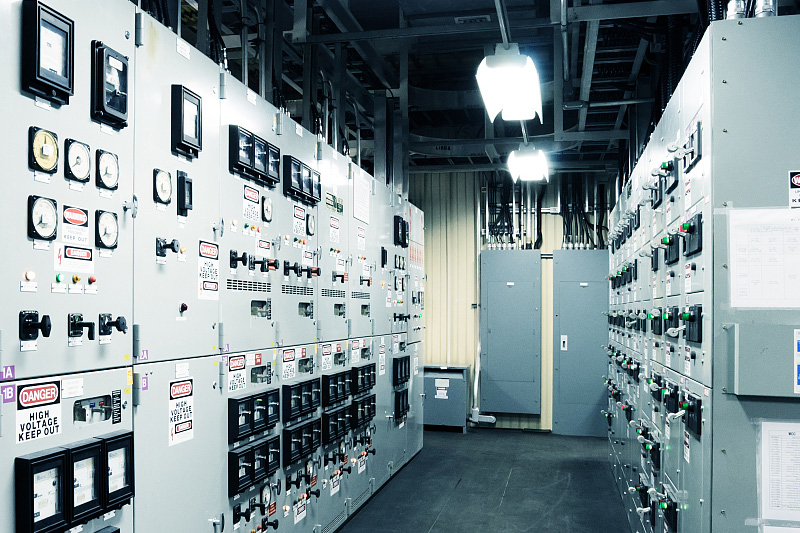 What is 35kv medium voltage switchgear?